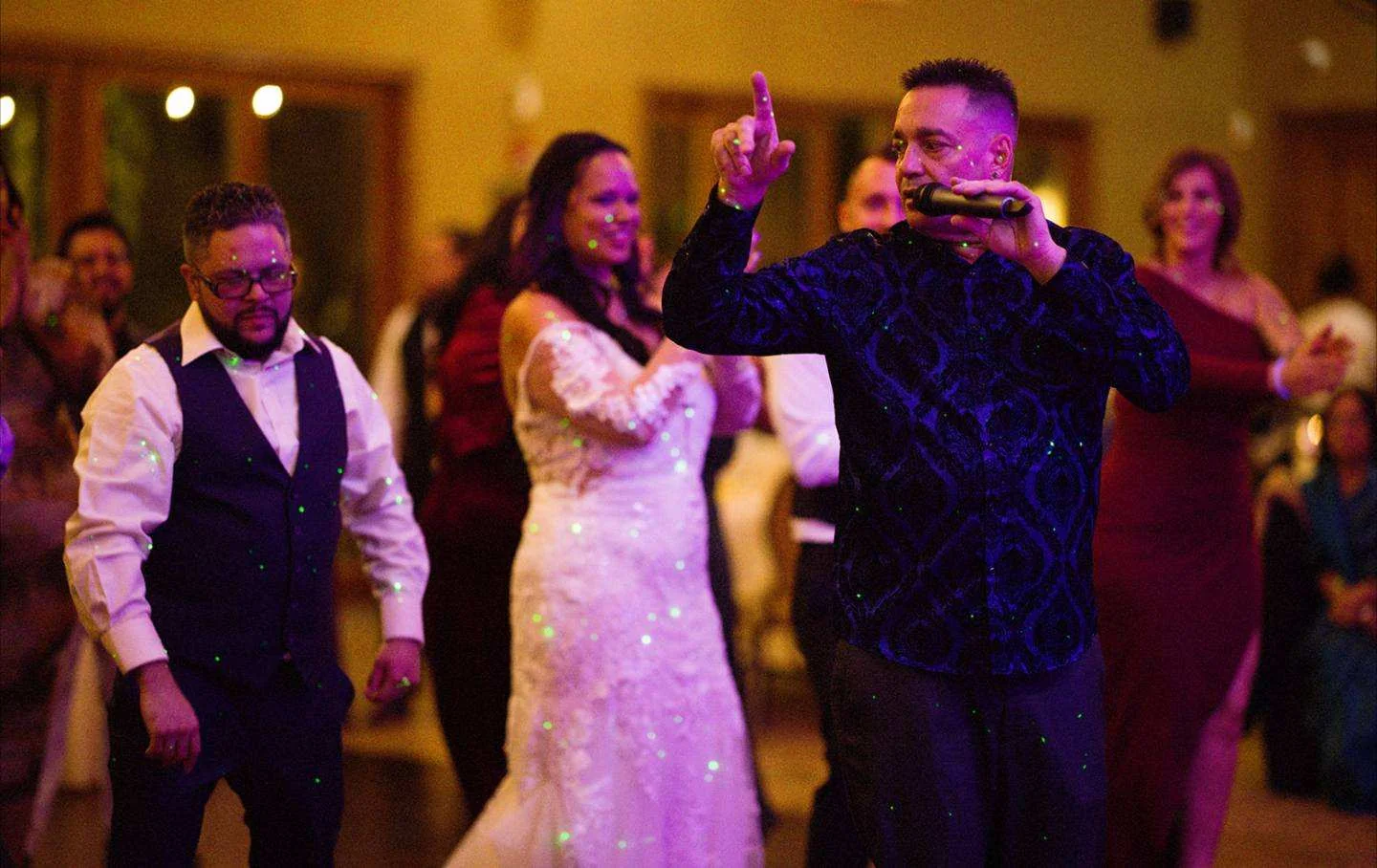 Mr Pink hosting an Arizona wedding